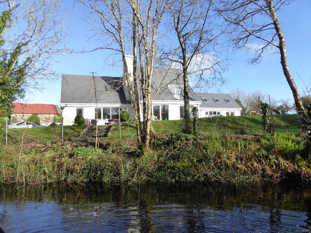 Camillaun Lodge With Lough Corrib Boat Hire Oughterard Exterior photo