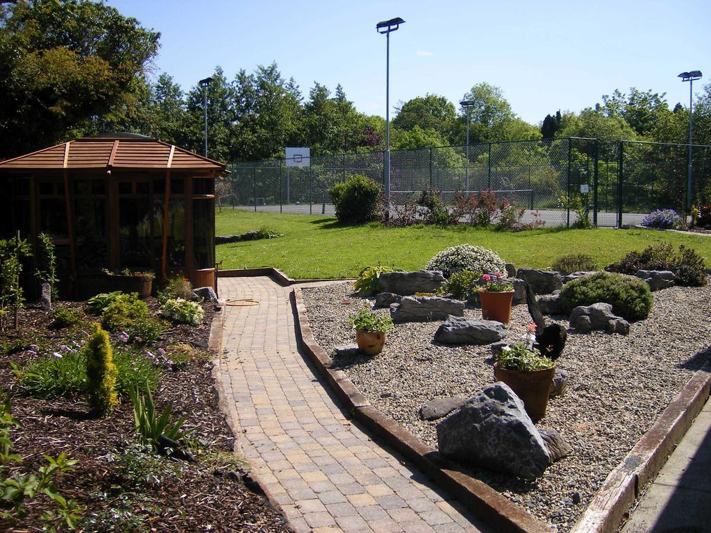 Camillaun Lodge With Lough Corrib Boat Hire Oughterard Exterior photo